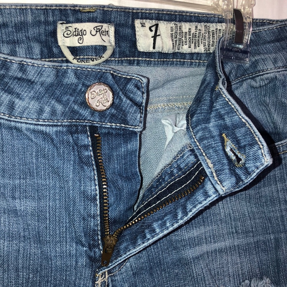 Skinny Ripped Jeans - Picture 4 of 5